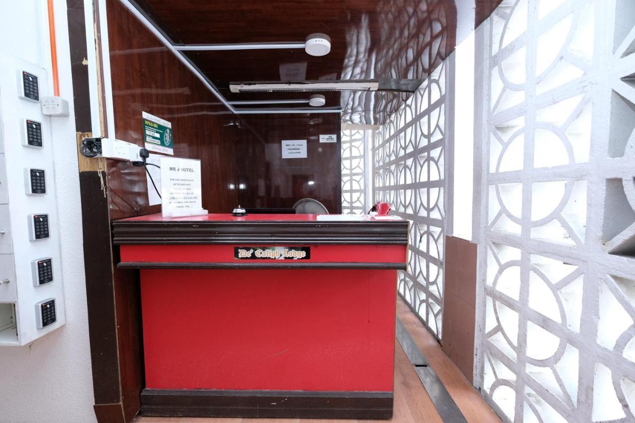 Oyo 715 Mr J Hotel Kota Bharu Eksteriør bilde