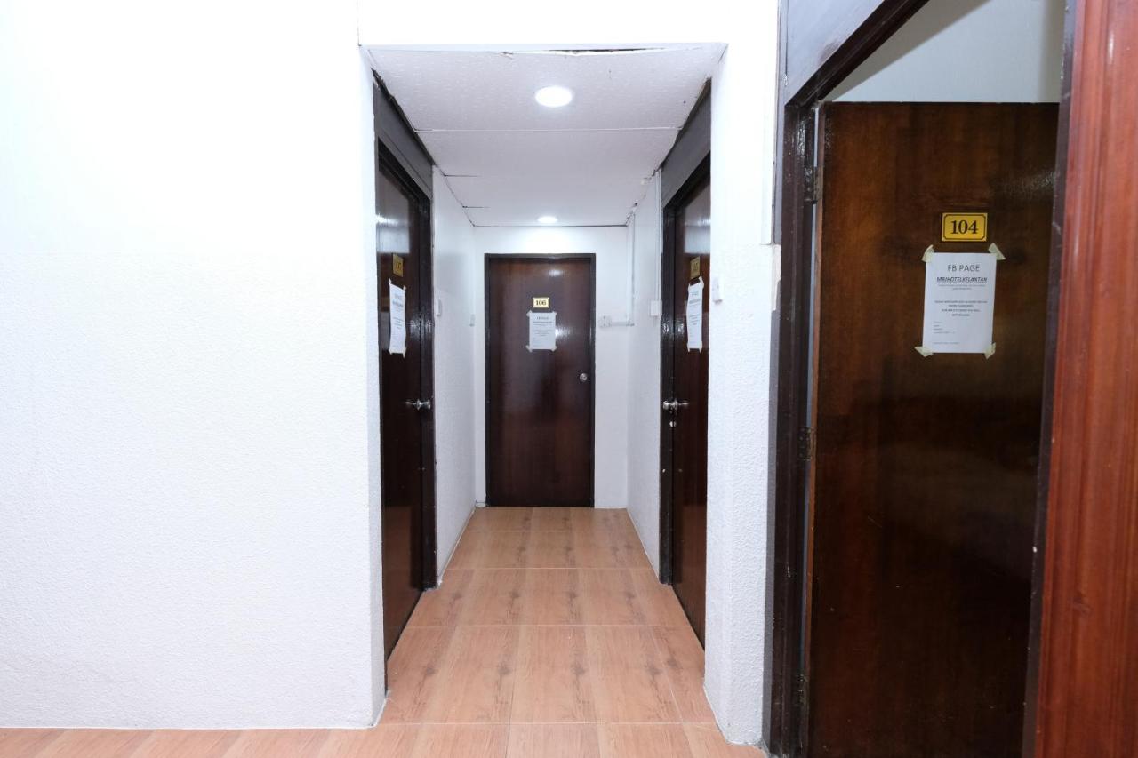 Oyo 715 Mr J Hotel Kota Bharu Eksteriør bilde