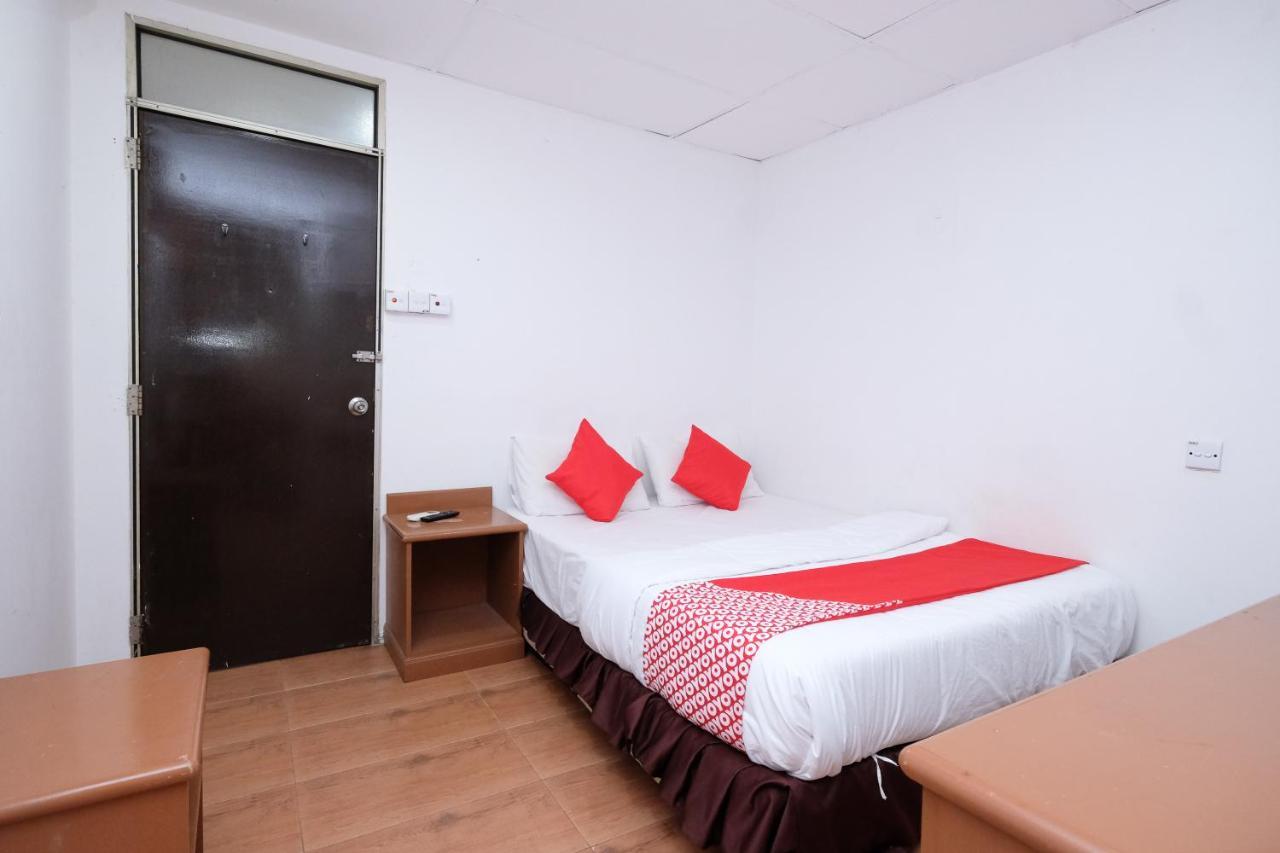 Oyo 715 Mr J Hotel Kota Bharu Eksteriør bilde