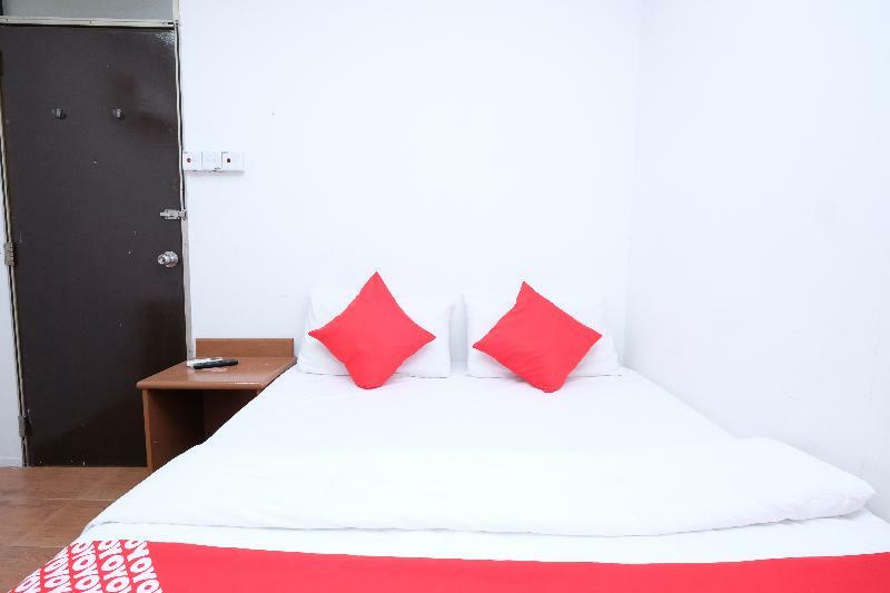 Oyo 715 Mr J Hotel Kota Bharu Eksteriør bilde