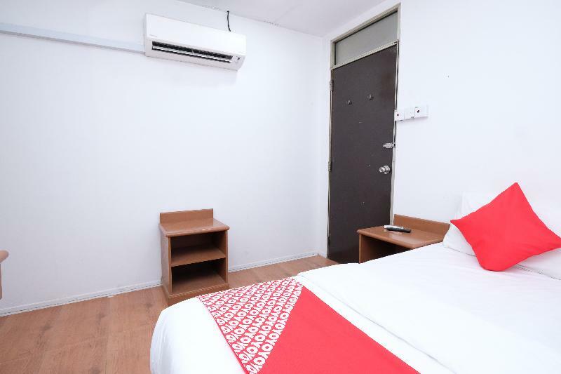 Oyo 715 Mr J Hotel Kota Bharu Eksteriør bilde
